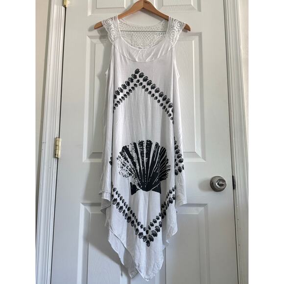 White and Black Exist Dress or Beach Cover Up size S M - Picture 1 of 5